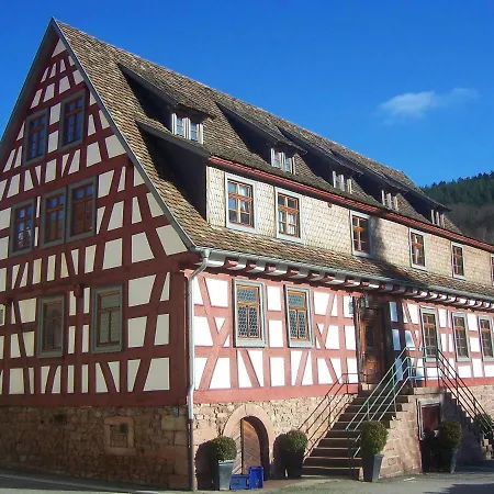 Roter Loewe Bed & Breakfast *